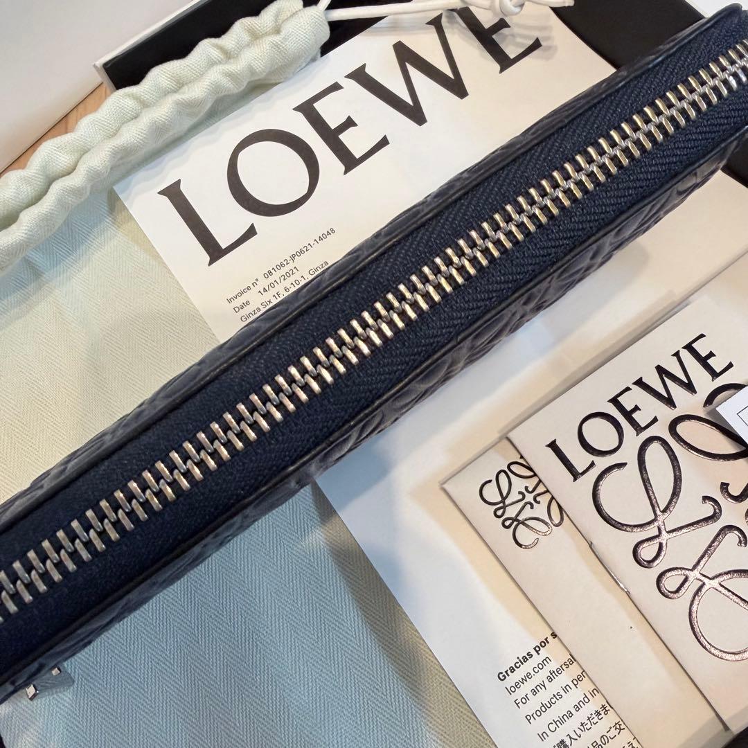 LOEWE長財布