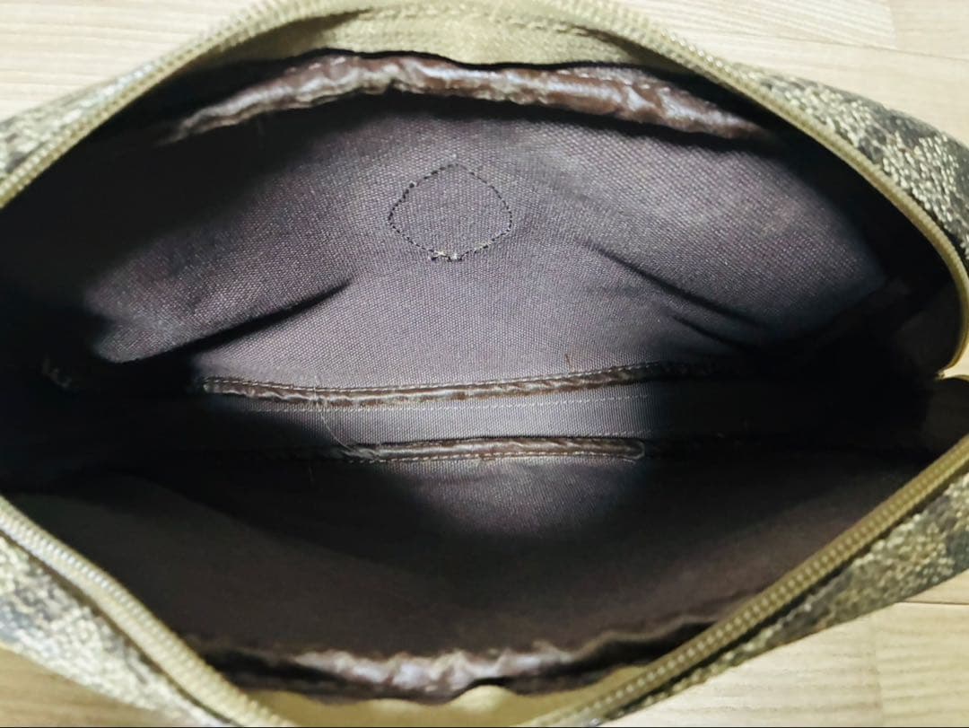 イヴサンローラン ボストンバッグ クラッチバッグ　旅行バッグ 大容量 ジラフ柄