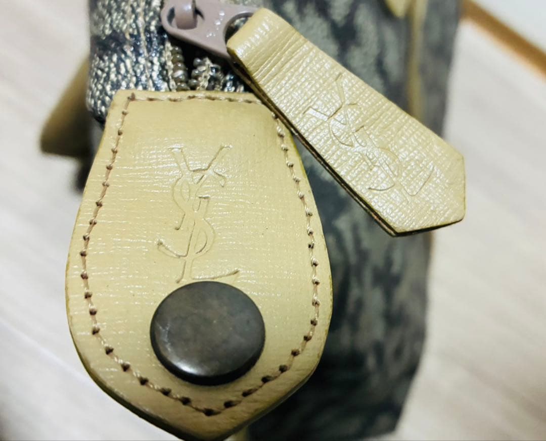 イヴサンローラン ボストンバッグ クラッチバッグ　旅行バッグ 大容量 ジラフ柄