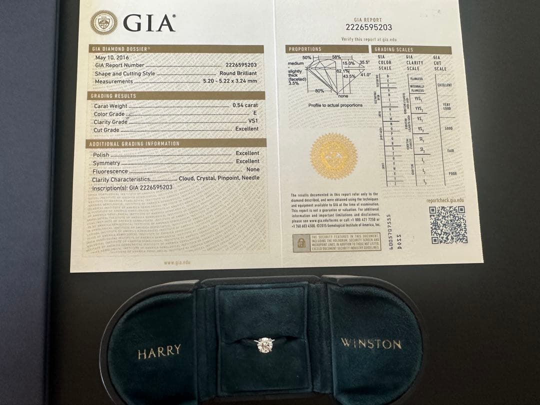 【美品】定価訳140万Harry Winston 0.54カラット