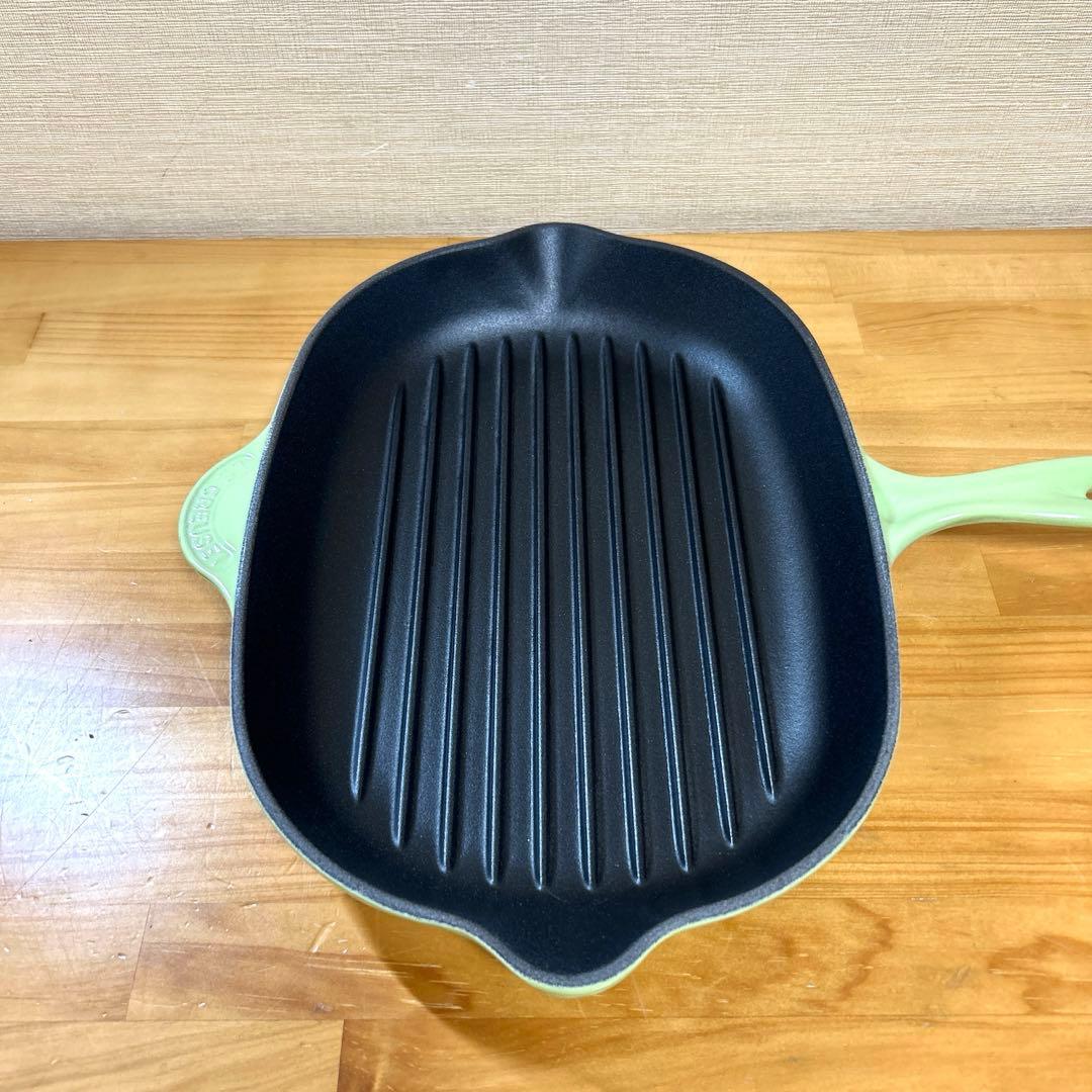 ルクルーゼ　オーバルスキレット　スキレット　グリル　32cm キウイ