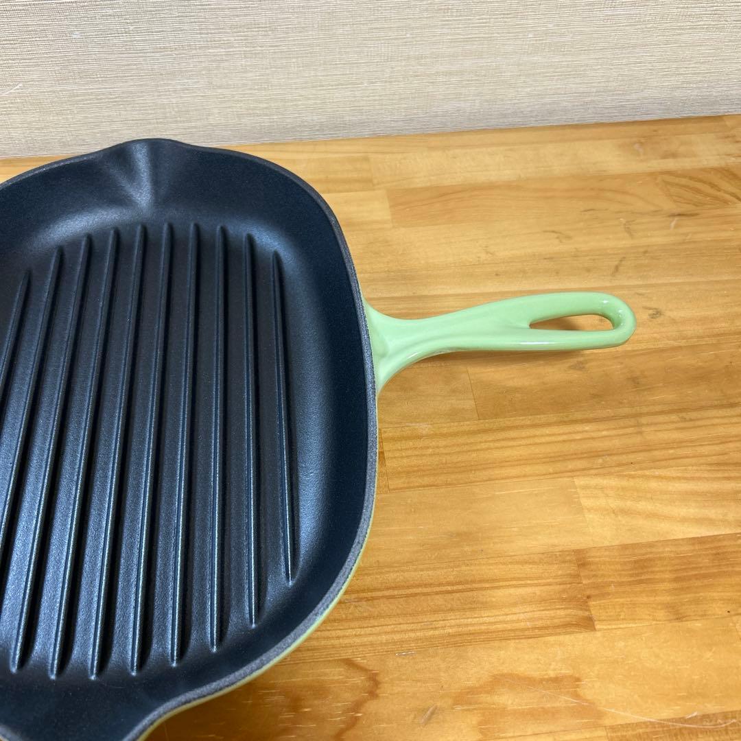 ルクルーゼ　オーバルスキレット　スキレット　グリル　32cm キウイ