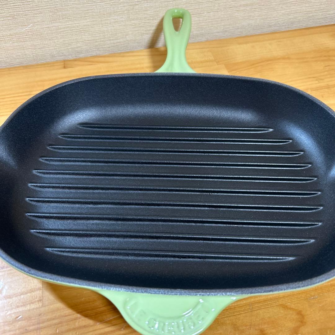 ルクルーゼ　オーバルスキレット　スキレット　グリル　32cm キウイ
