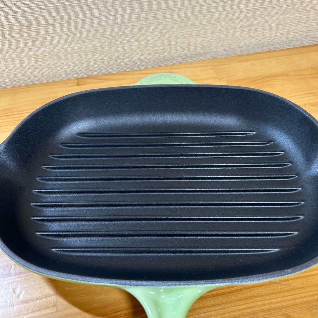 ルクルーゼ　オーバルスキレット　スキレット　グリル　32cm キウイ