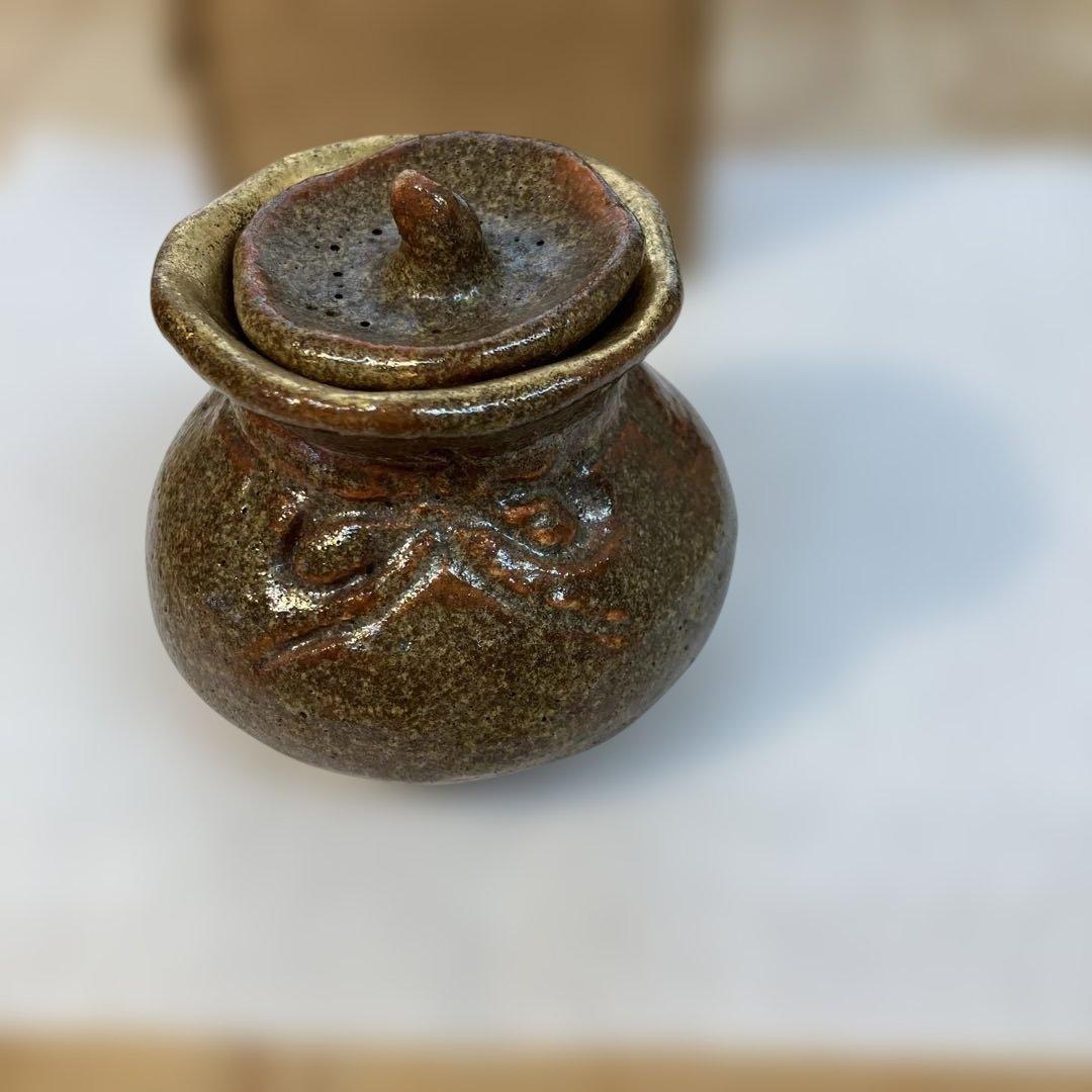 茶道具　飴楽　宝袋香合　楽印　箱書　半古斎　本体内側が金色　共箱　S62KG