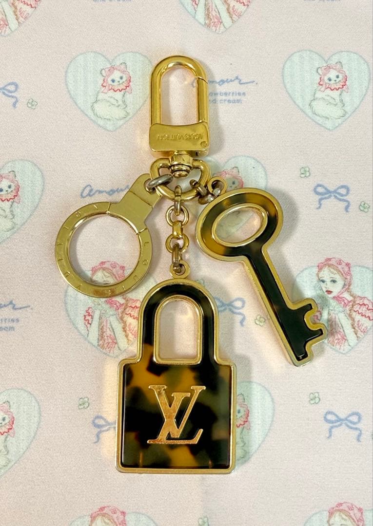 ルイヴィトン キーリングチャーム