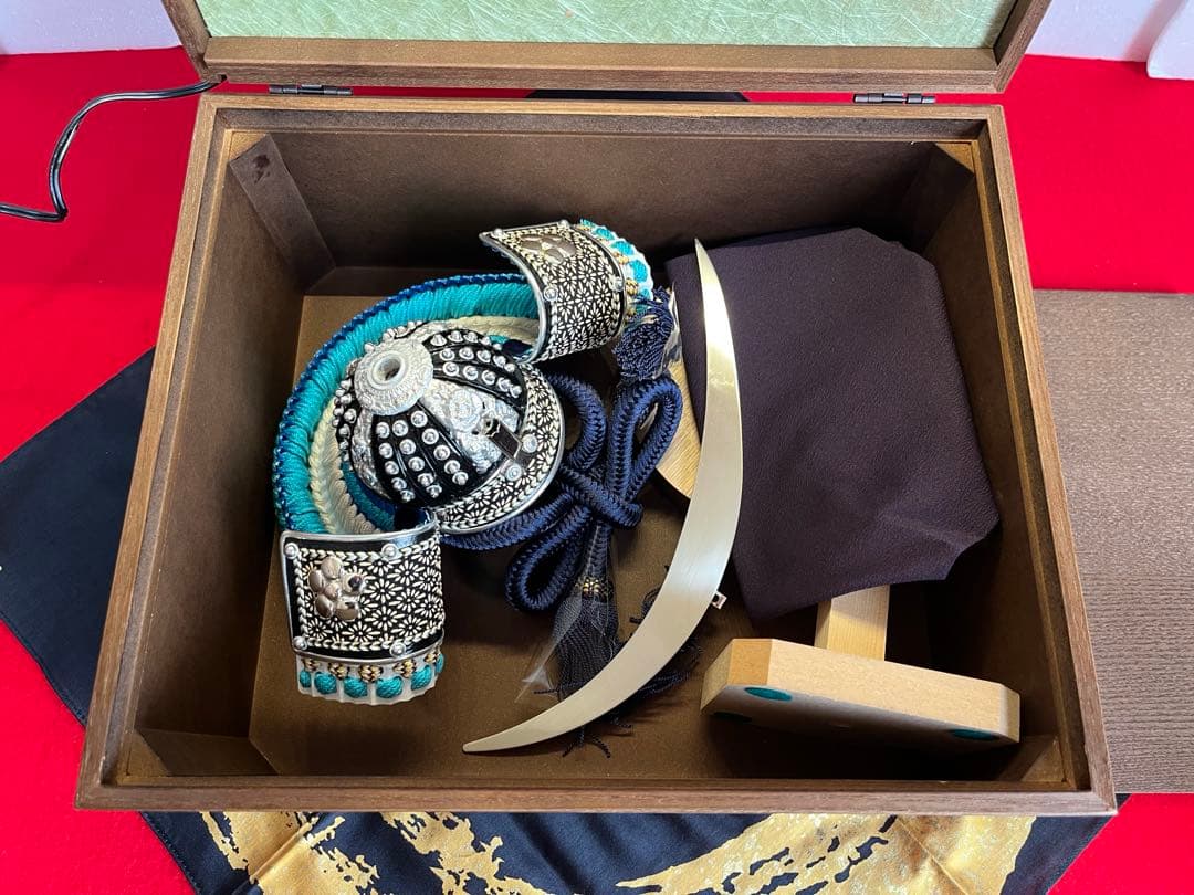 伊達政宗公　収納型飾り台LED屏風　政宗公ハンカチ付