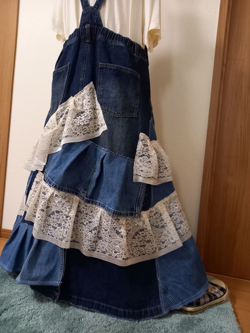 セール　デニムリメイク　フリフリフリルサロペット　一点物