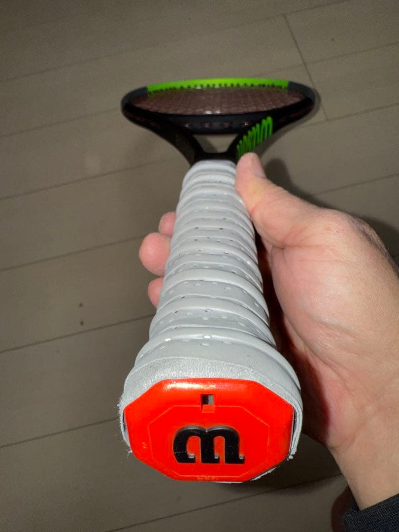 ウィルソン テニスラケット BLADE 98 V7 305g 18x20