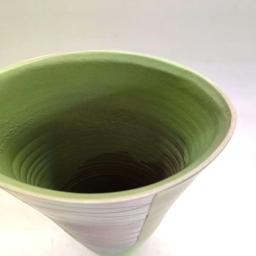若草色の手造り花器　池坊好み　池坊花器