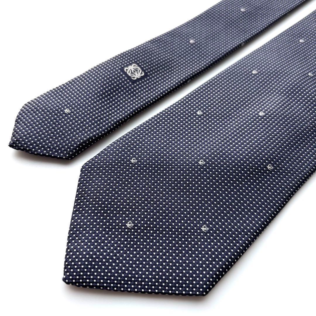 ꧁美品꧂ ロエベ ネクタイ 無地 ソリッドタイ アナグラム Lロゴ ネイビー