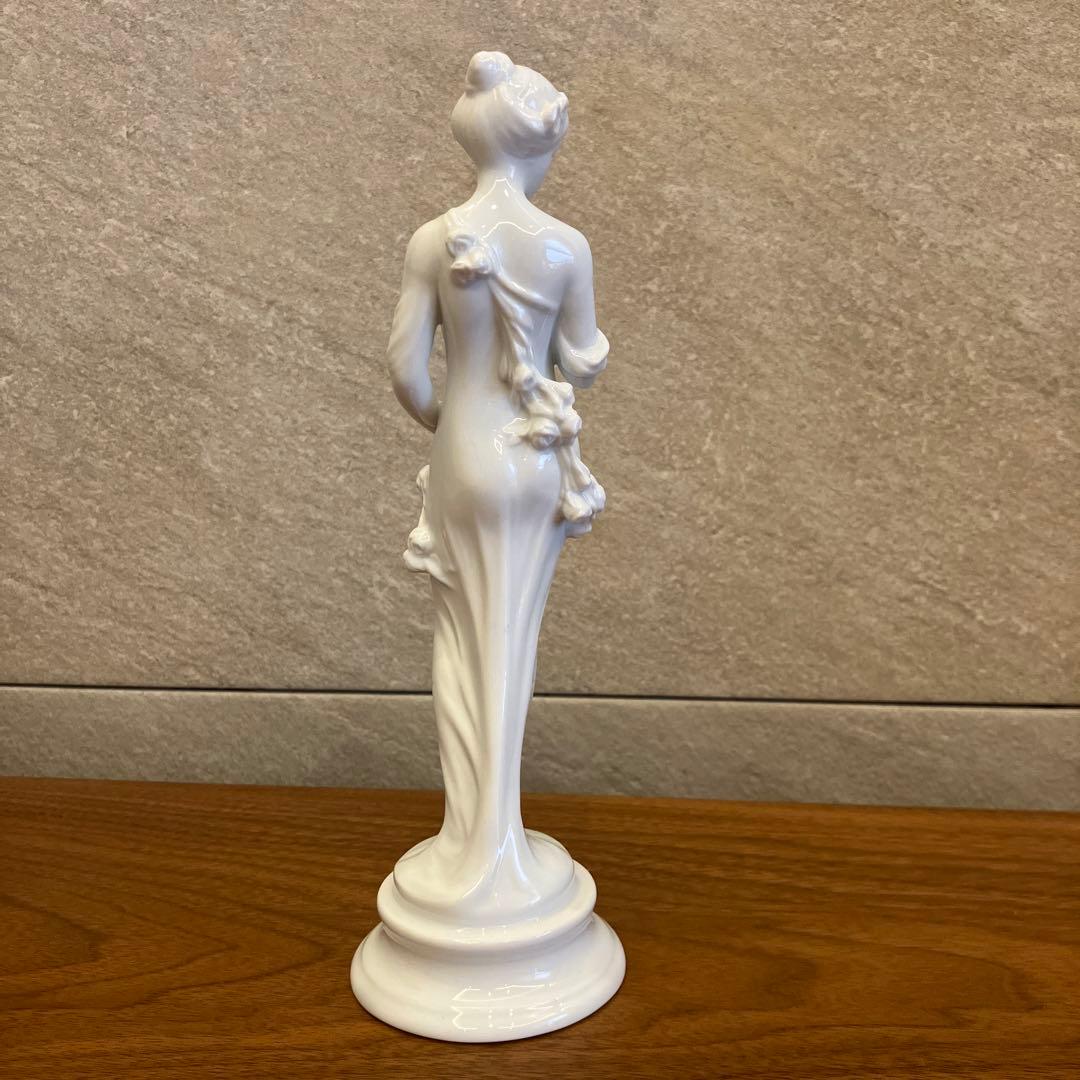 新品　リチャードジノリ　フィギュリン　フローラ　レア品　貴重　フィギュア　白磁
