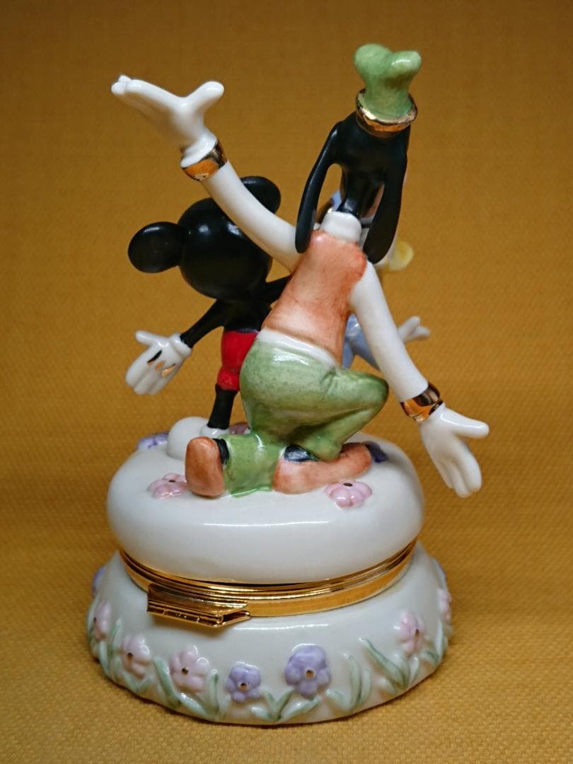 【美品】ミッキー　レノックス　宝箱　置物　インテリア　工芸品　美術品　A3275