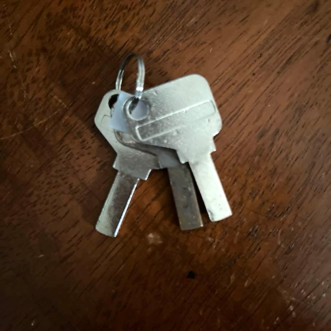 【6/10までこの価格】照明カギ付ショーケース