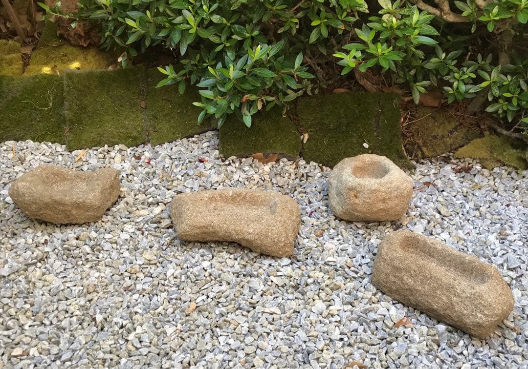 【天然自然石・石鉢・苔鉢・寄せ植え鉢・多肉植物鉢４個】庭石オブジェ造園水石天然石