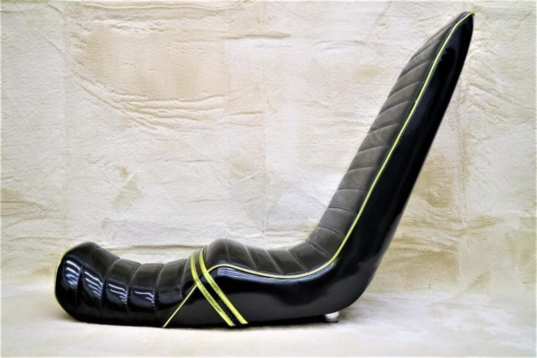 ジェイド250　黒金エナ　三段シート　/ JADE MC23ゴールド　ブラック