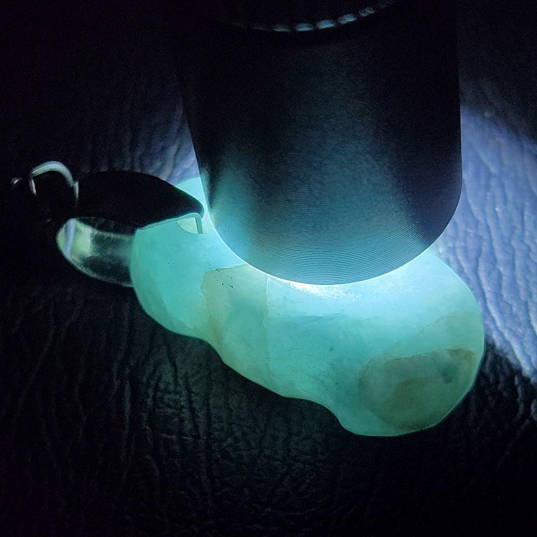 糸魚川翡翠:入コン沢:ペンダントトップ:金具(ステンレス)付き　PT0045