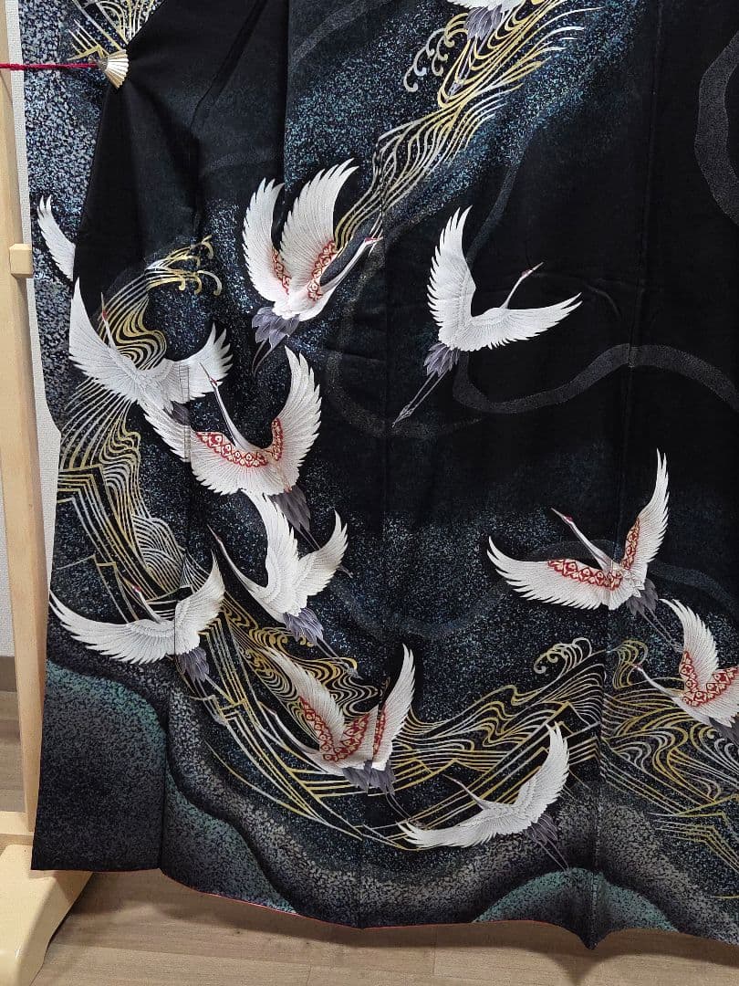 B5◆着物くつろぎ 鶴模様 金彩 刺繍 黒 瑞鳥 袷 正絹 成人式 振袖 着物