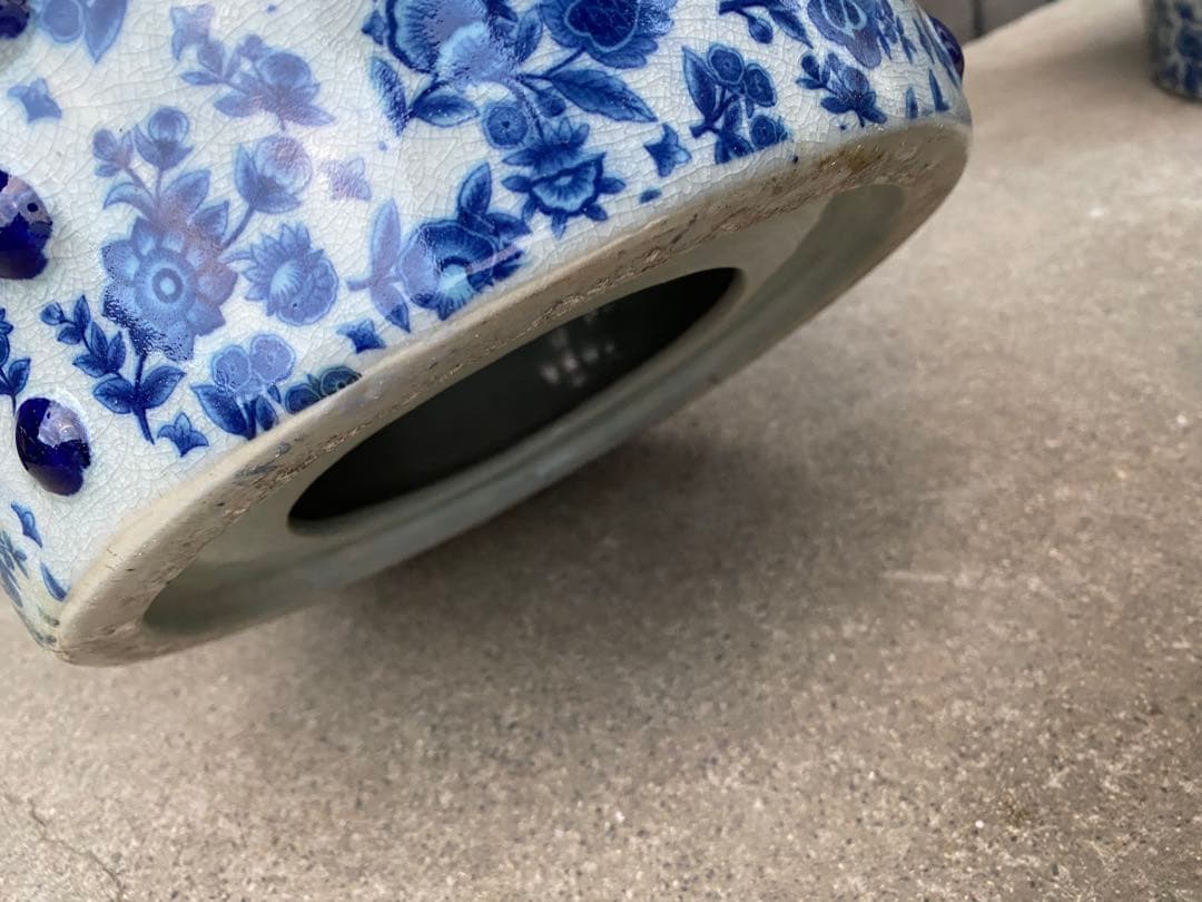 陶器　椅子　花台　ガーデンチェア　染付　山水風景　イス　フラワースタンド　 玄関