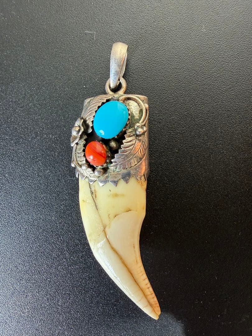【超希少品】本物のインディアンジュエリー シルバー925/動物牙 ヴィンデージ