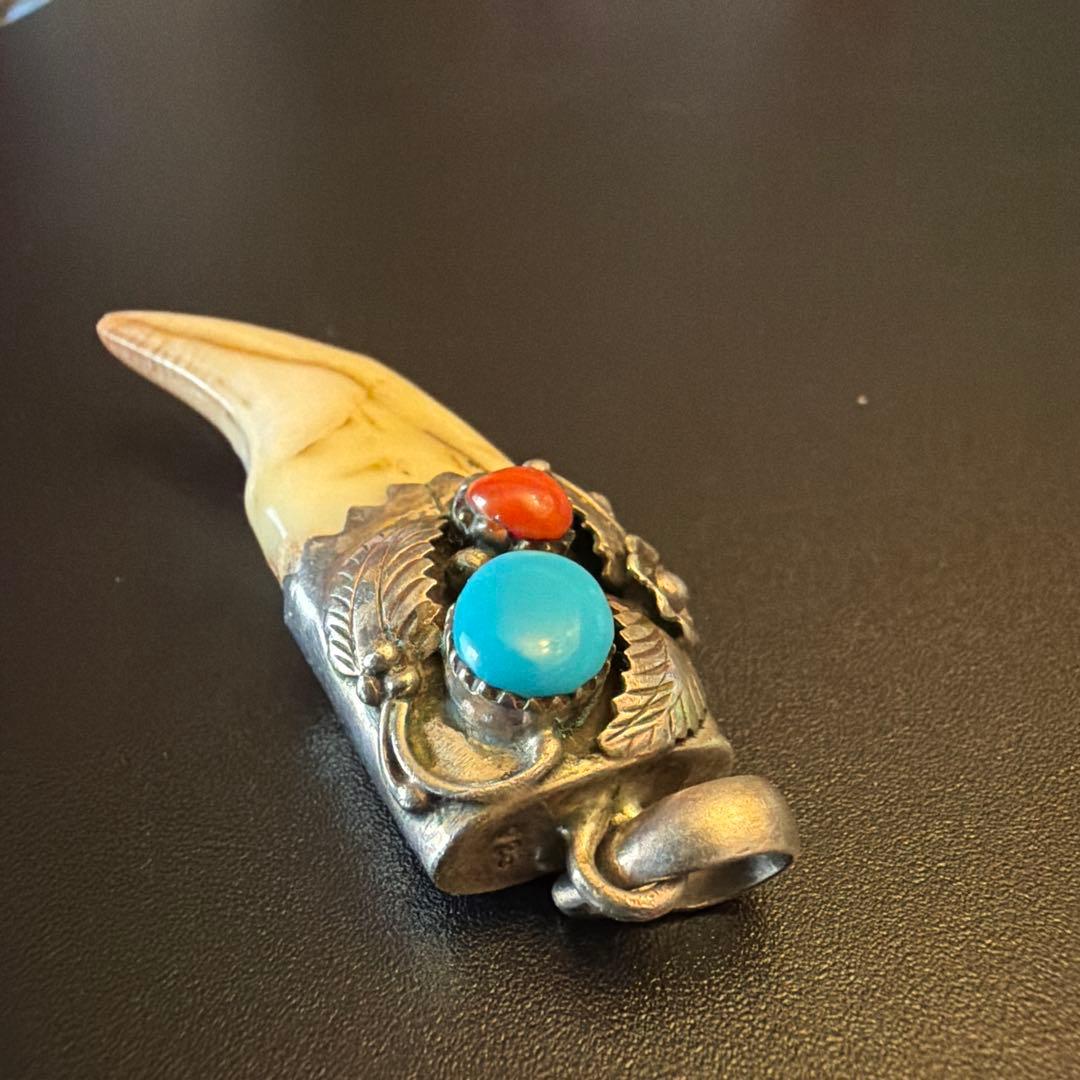 【超希少品】本物のインディアンジュエリー シルバー925/動物牙 ヴィンデージ