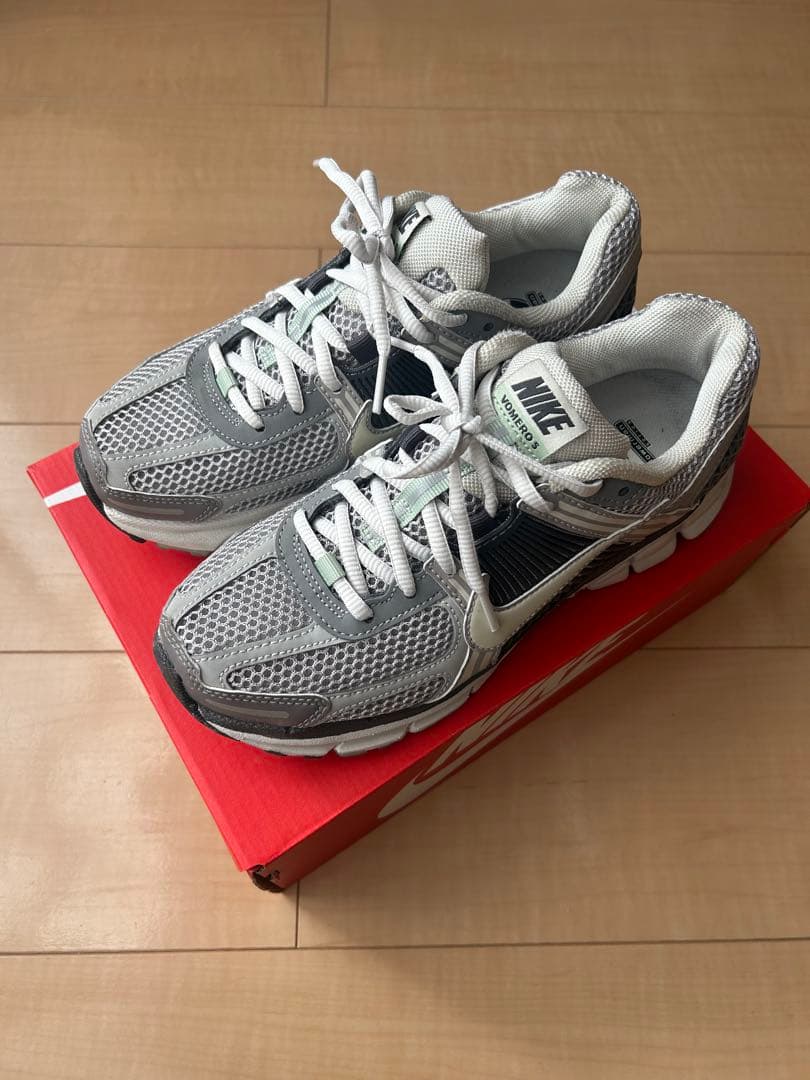 nike zoom vomero 5 ボメロ 23.5cm レディース