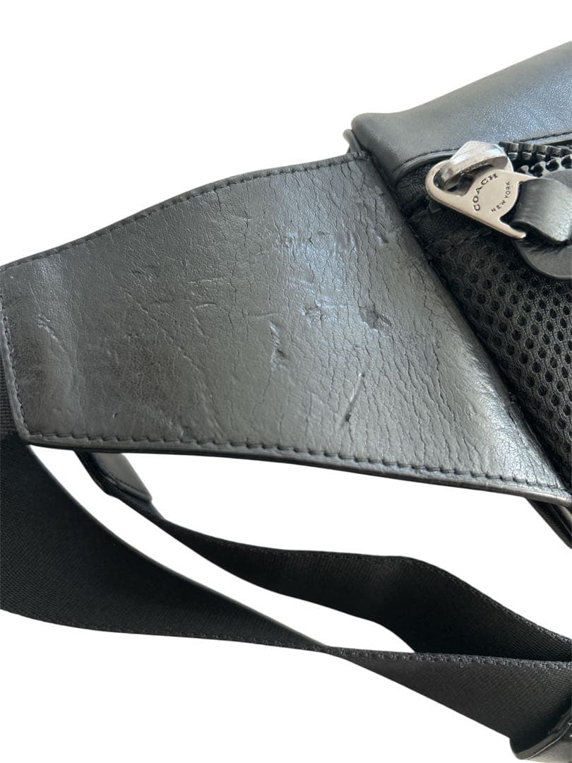 人気⭐︎COACH コーチ F75776 レザー ボディバッグ 黒 ロゴ型押し