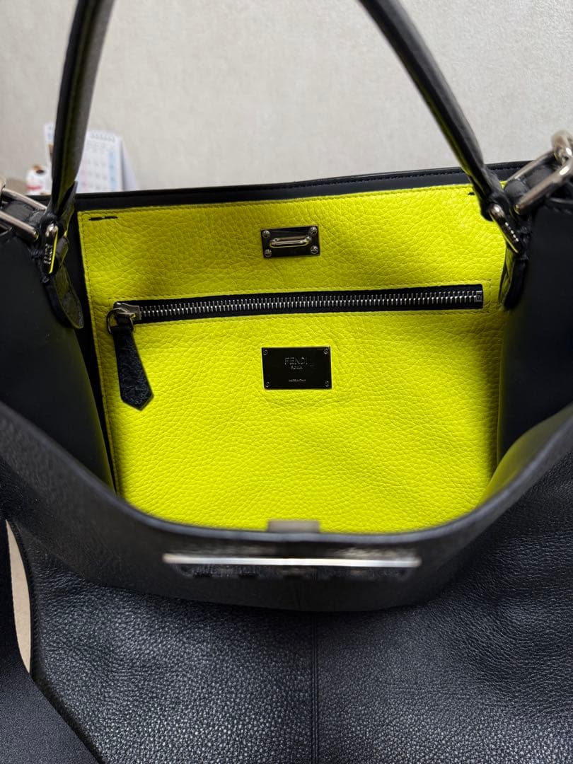 極美✨ フェンディ ピーカブー エックスライト 新作 定価47万円