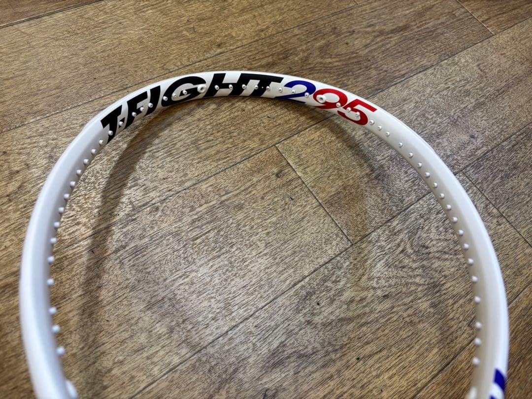 Tecnifibre TIGHT 295 テニスラケット G2