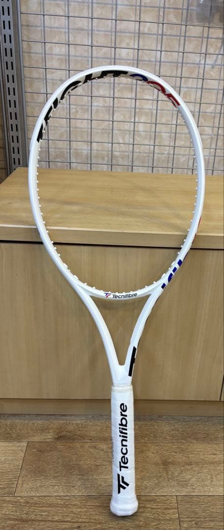 Tecnifibre TIGHT 295 テニスラケット G2