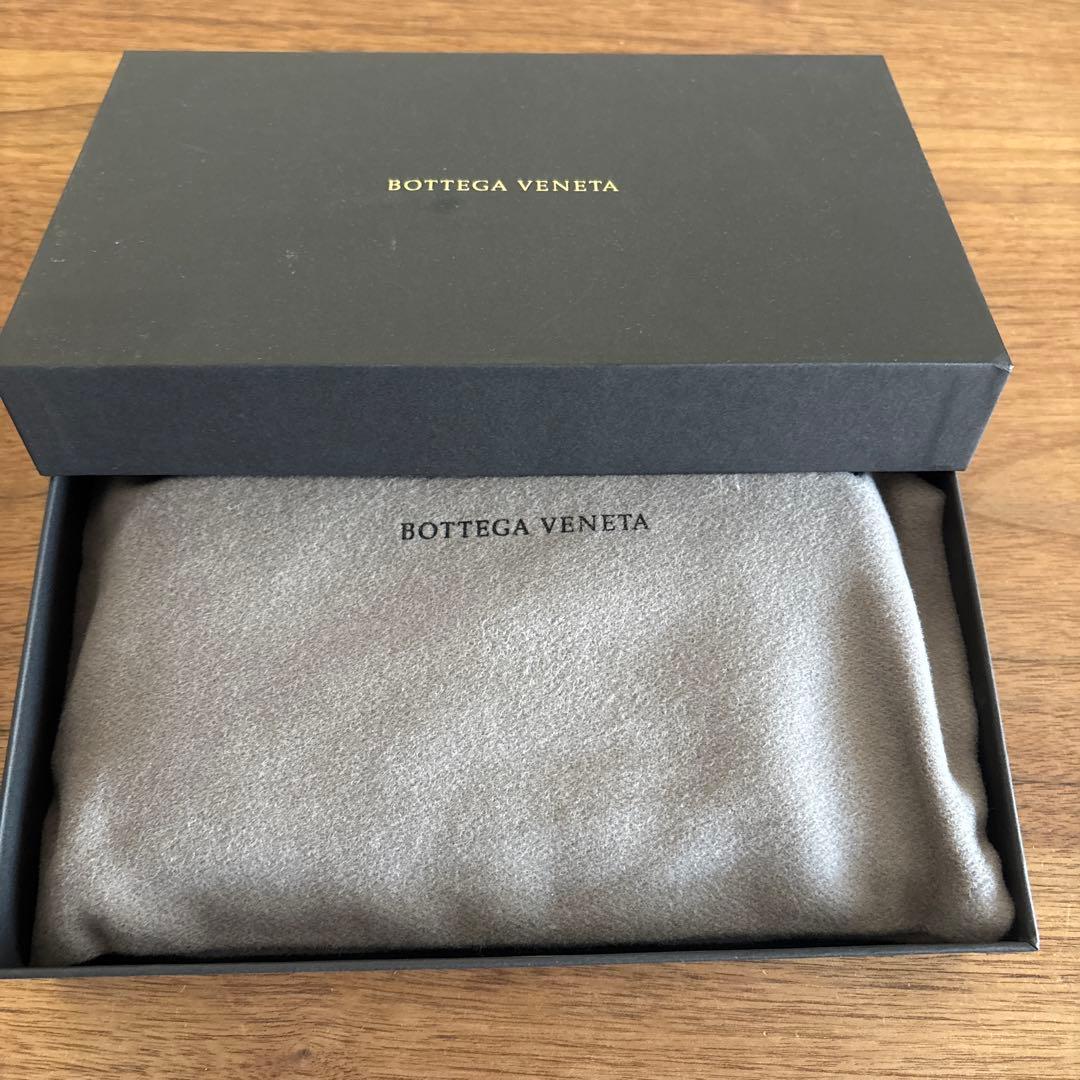 【美品】ボッテガヴェネタ　メンズ長財布
