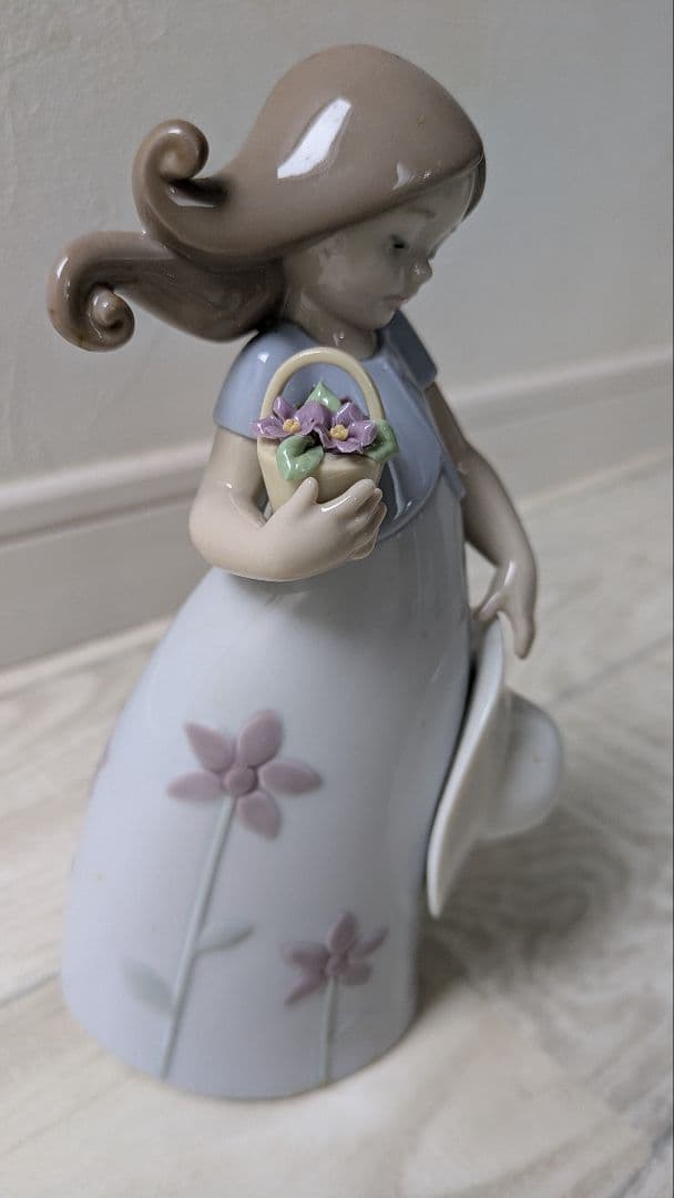 リヤドロ　リトル・バイオレット