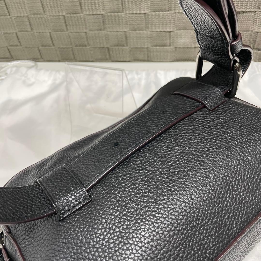 r*n様 美品　COACH ダークブルー レザー ボディバッグ