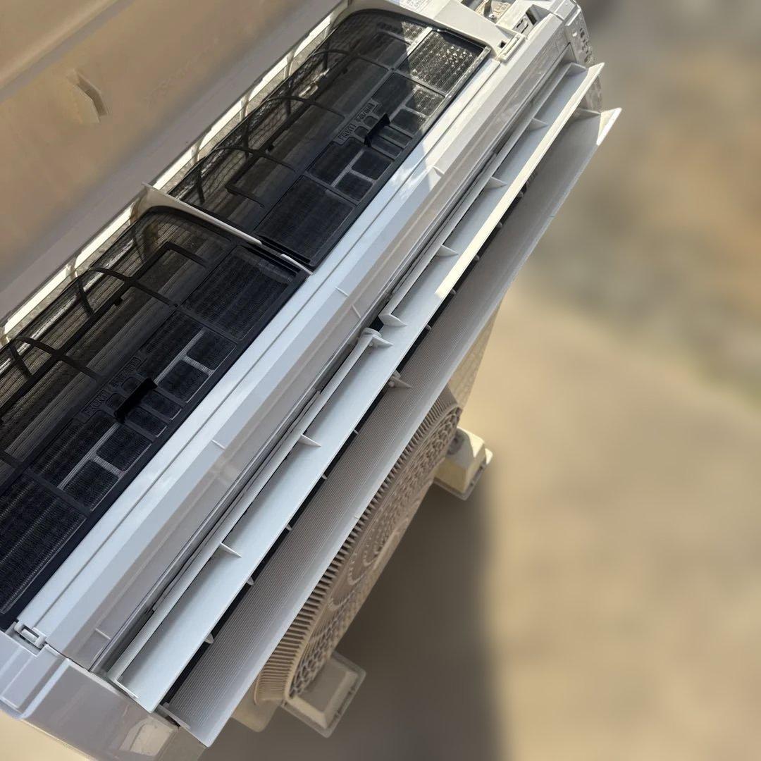 Panasonic エアコン おもに8畳用 CS-251DFL-W 2021年製