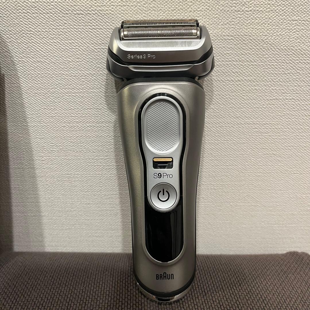 ブラウン 電気シェーバー シリーズ9 洗浄機付き
