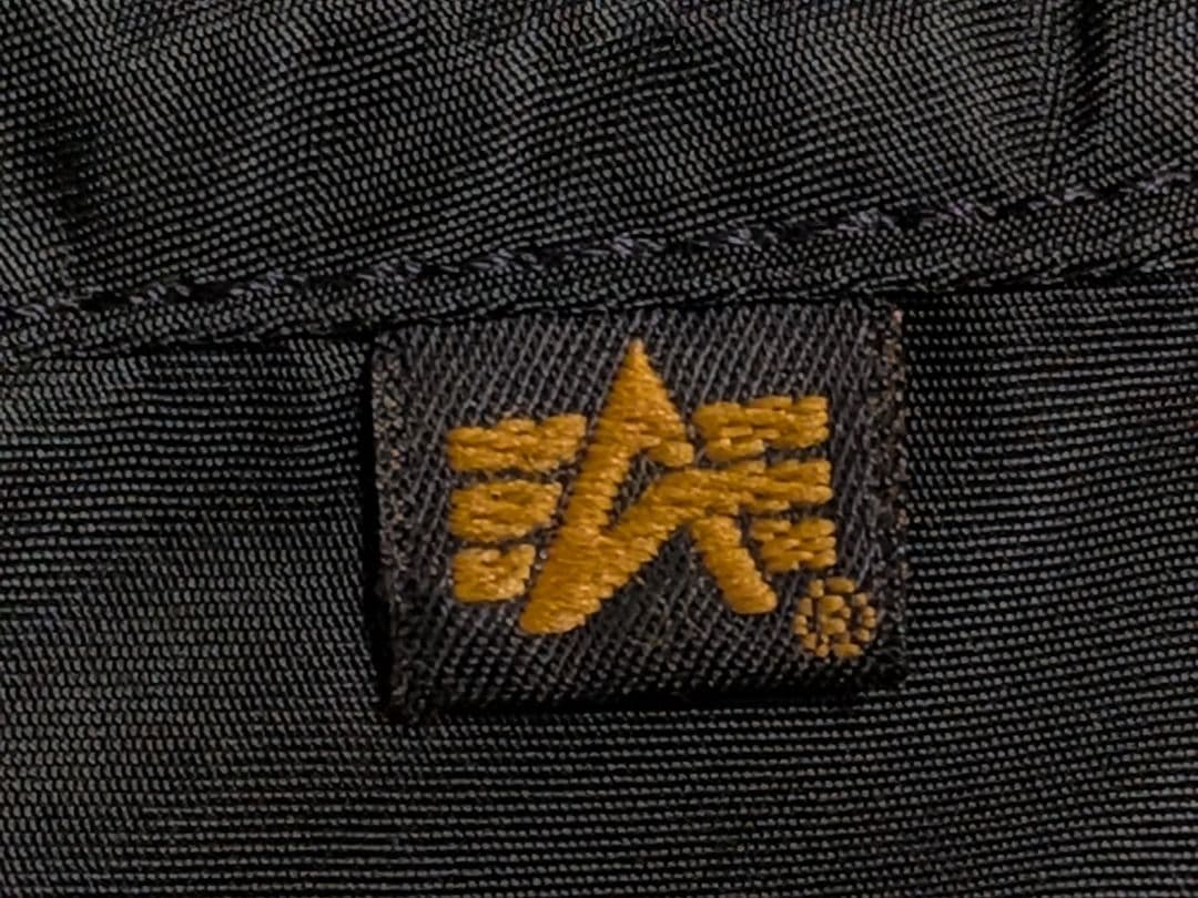 90s アルファMA-1 フライトジャケット黒 短丈 米軍 アメリカ製 米国古着