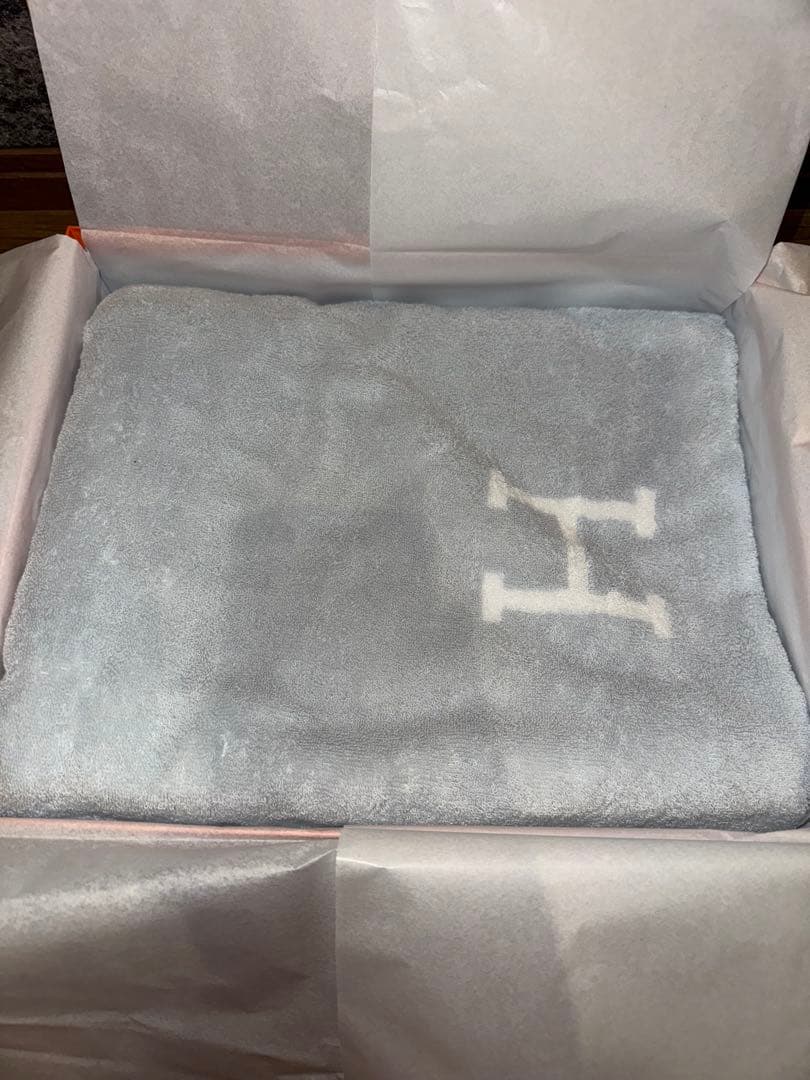 HERMES エルメス アヴァロン バスタオル（新品未使用箱、袋付き）