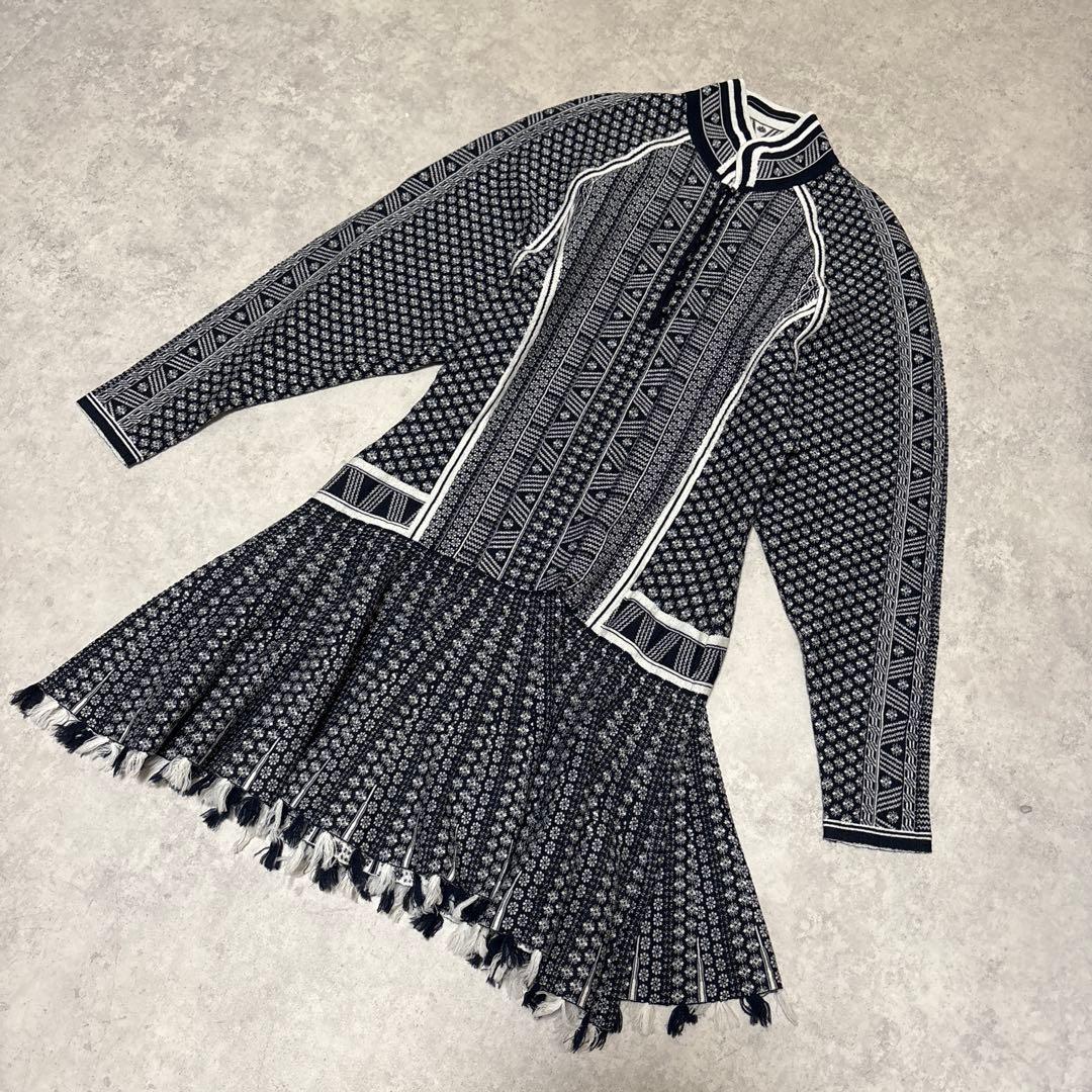 マメクロゴウチFloral Pattern Knitted Mini