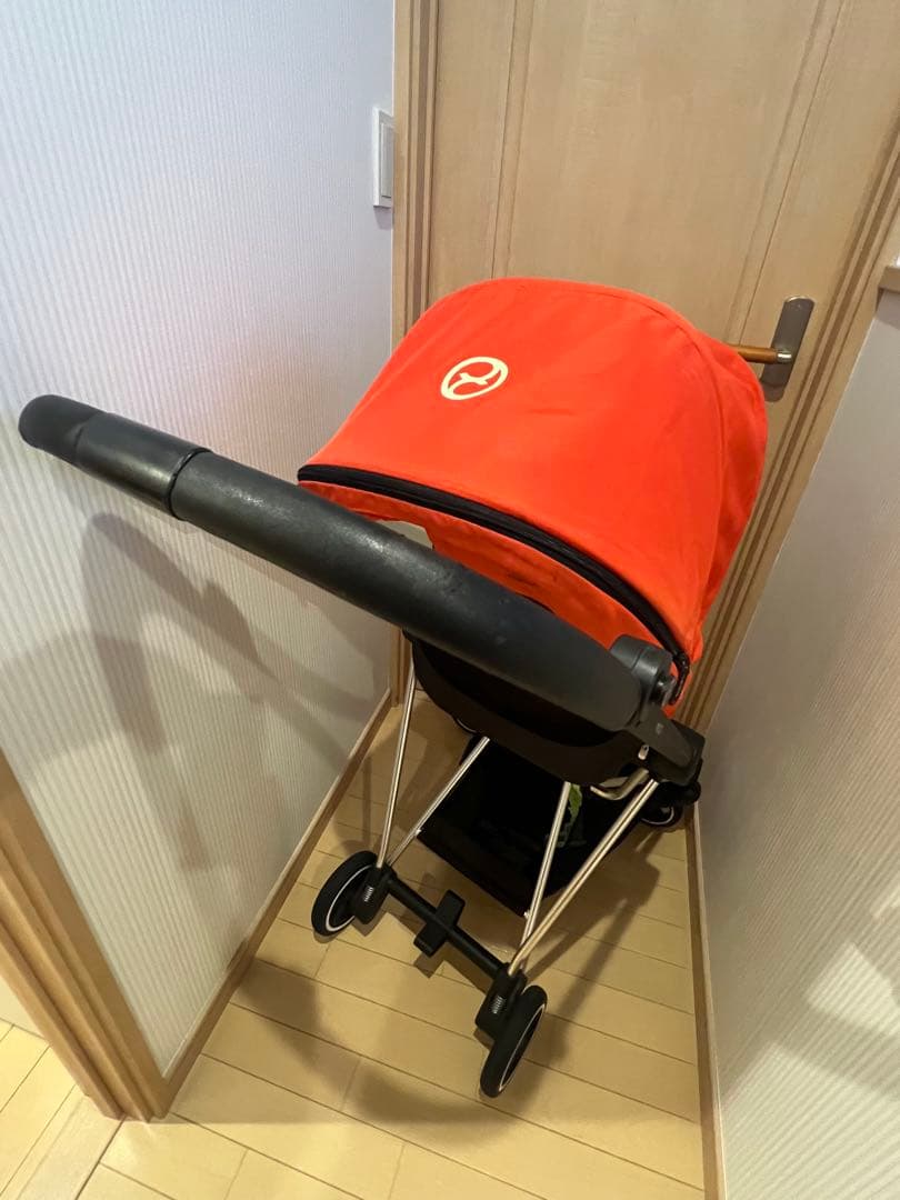 サイベックス　ミオス　ベビーカー　赤