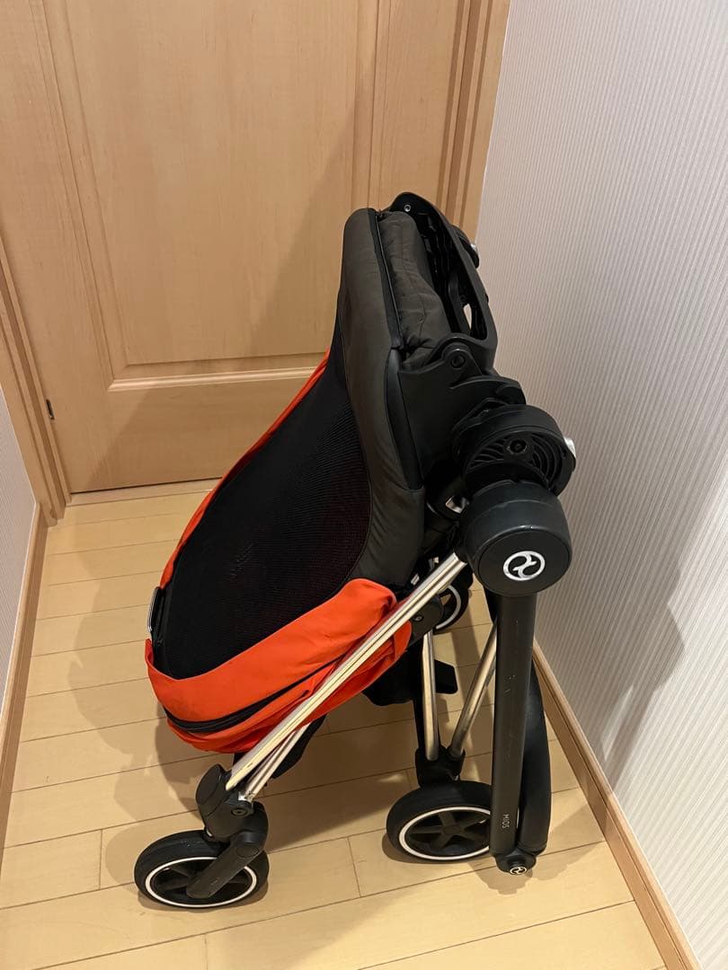 サイベックス　ミオス　ベビーカー　赤