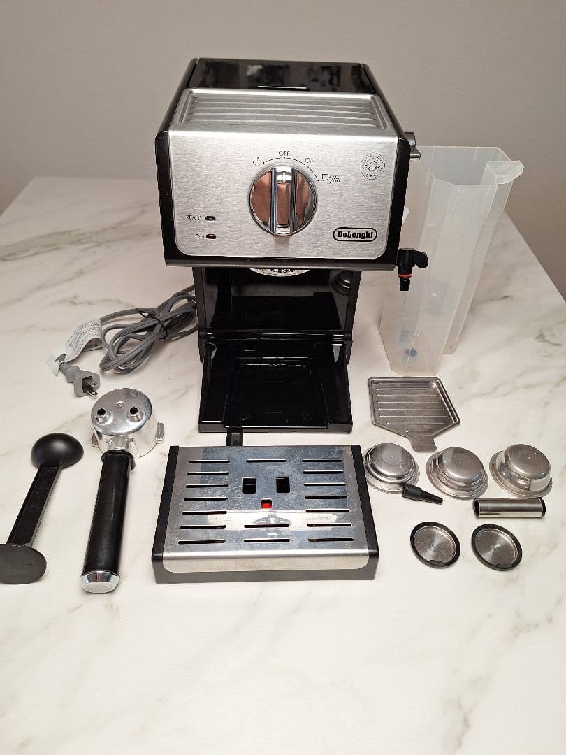 正規品箱入り中古 DeLonghi ECP3220J-BK エスプレッソマシン