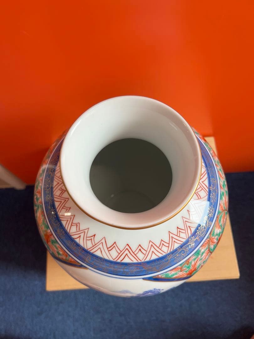 1170  有田焼　弥右衞門　古伊万里　鳳凰山水　花瓶　未使用