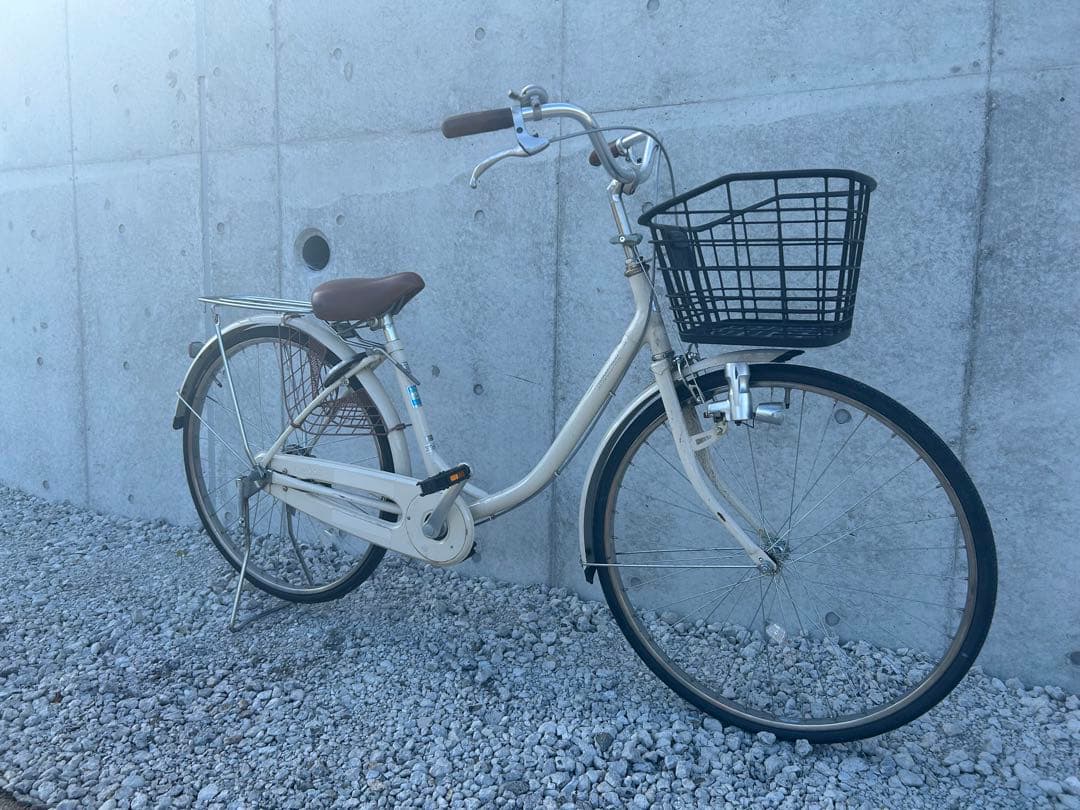 R31 愛知 ブリヂストン EB60U B8K エブリッジ 26インチ クリーム