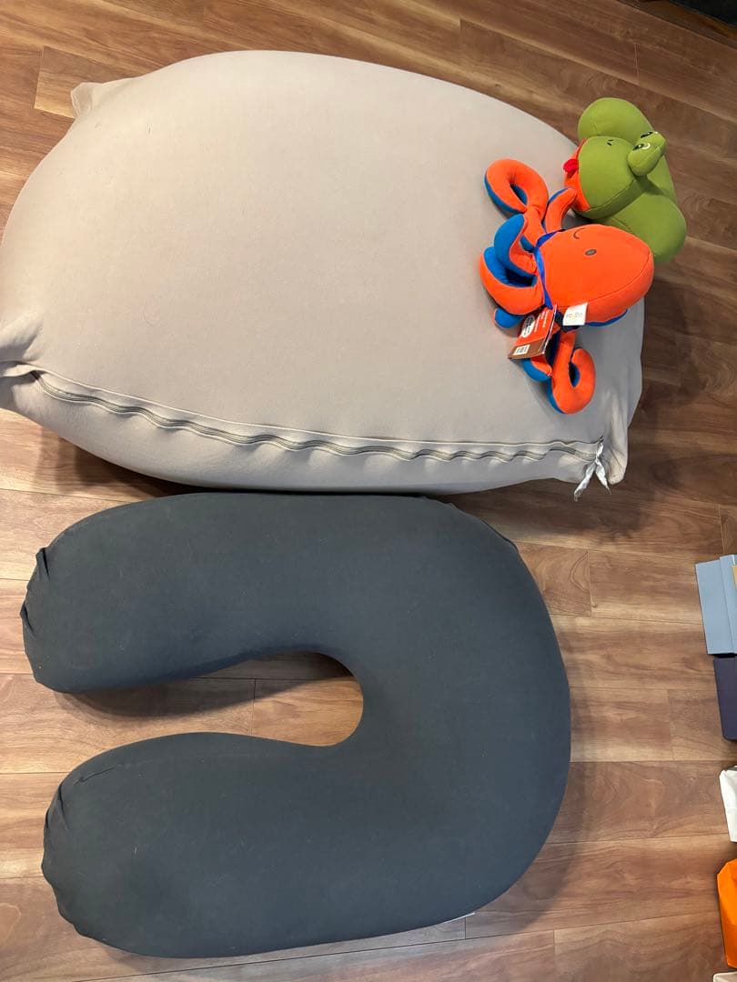 としぼ ヨギボー 2点