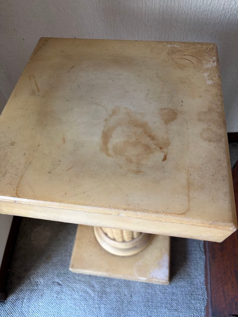 サイドテーブル　大理石風　引き取りのみです