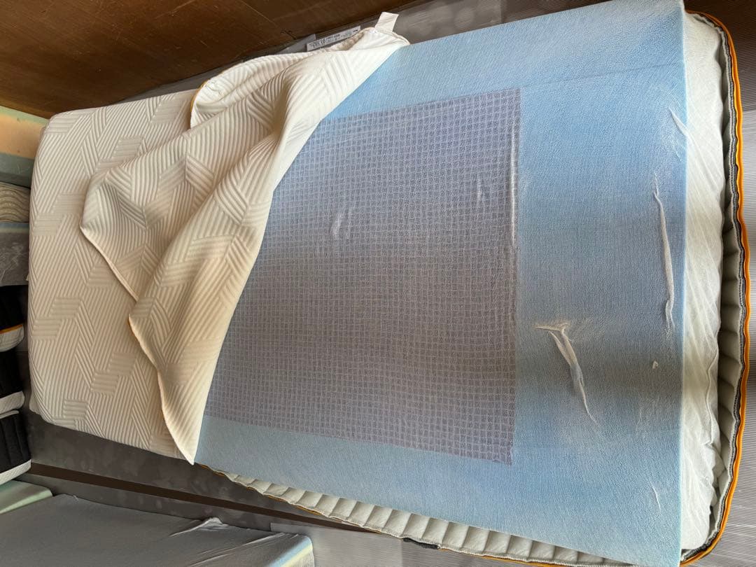 全国送料無料　エマ・ラグジュアリー　シングル マットレス 美品　トライアル品