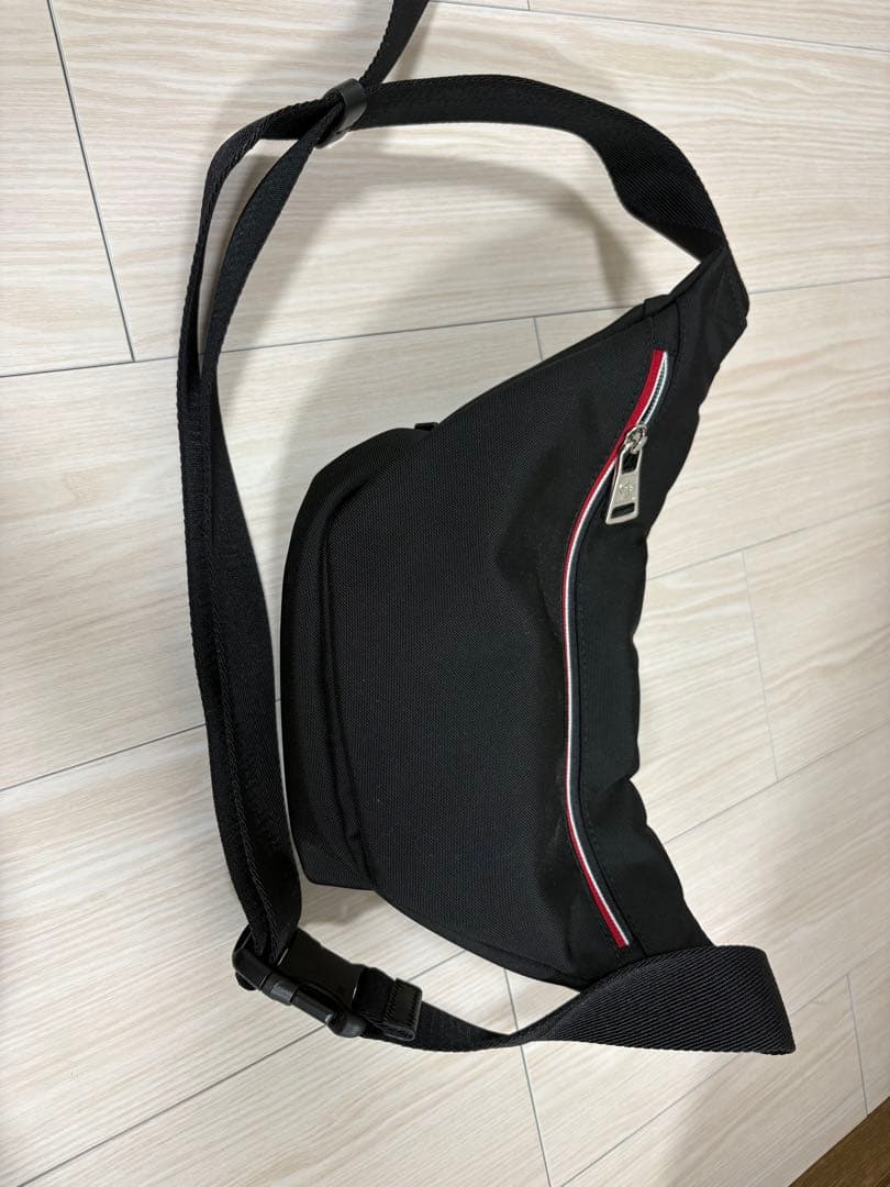 グ*ス様 MONCLER ボディーバック