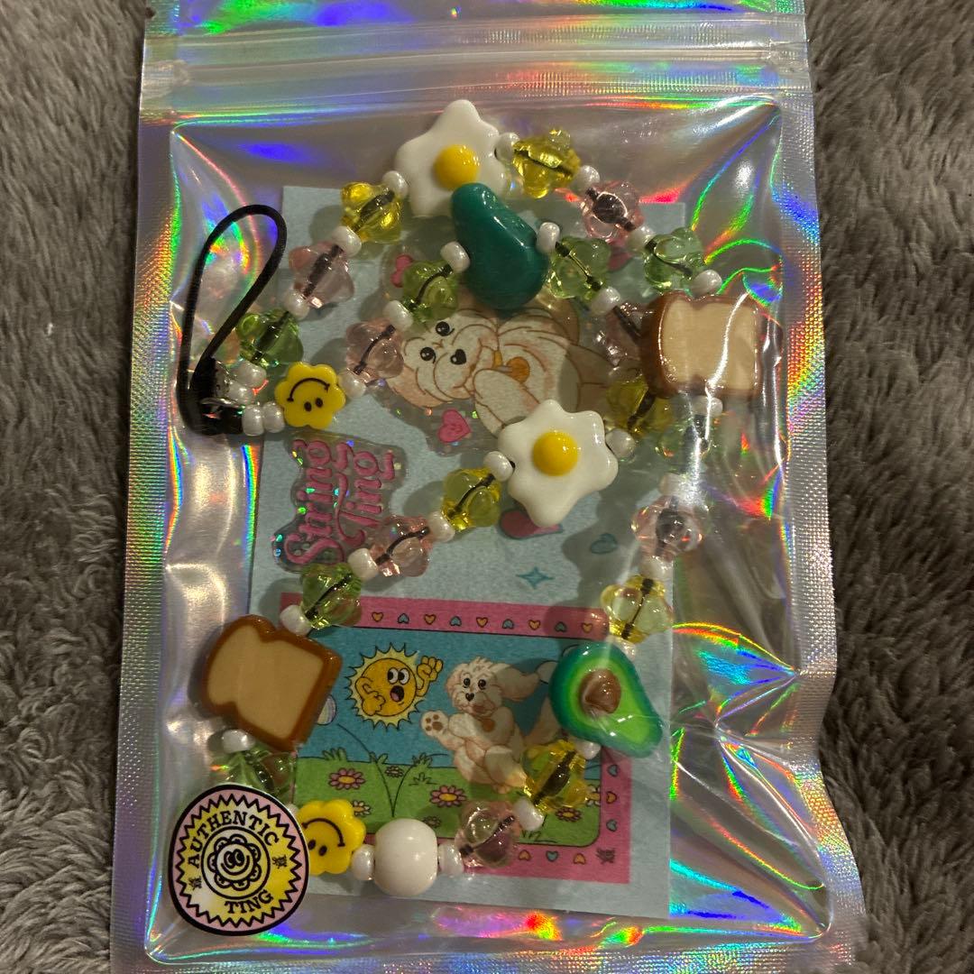 正規品stringtingアボカド・目玉焼きビーズストラップ