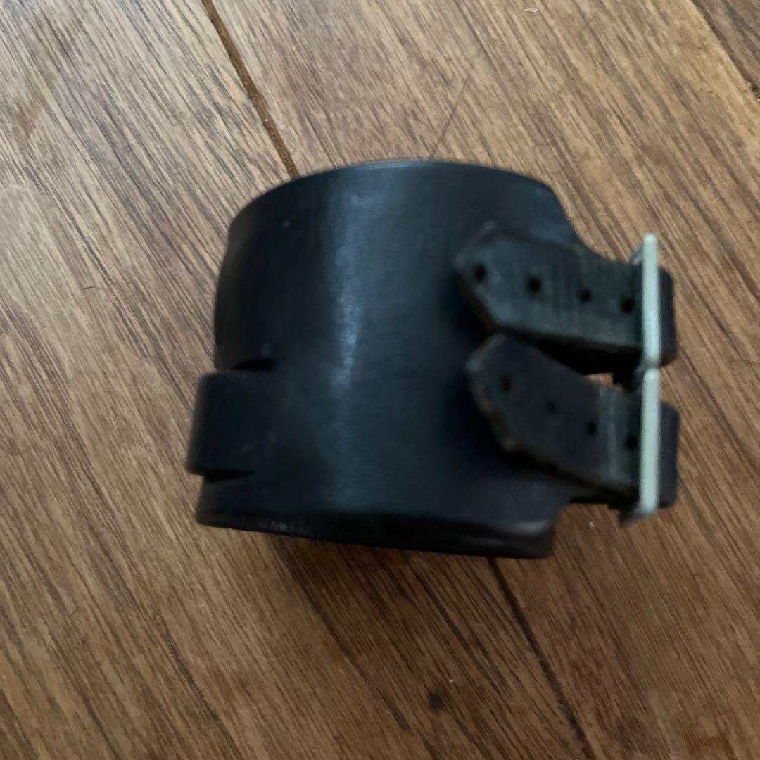 ナンバーナインレザー バングル