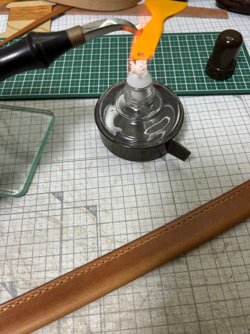 総手縫い　トートバッグ　ハンドル長め　男性にもおすすめ　フルタンニン　ヌメ革